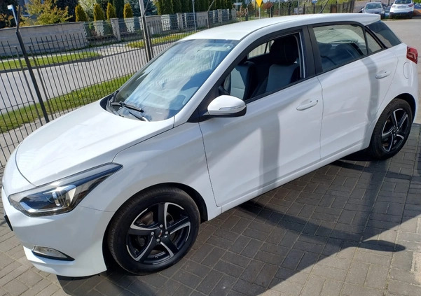 Hyundai i20 cena 39800 przebieg: 76014, rok produkcji 2017 z Działdowo małe 56